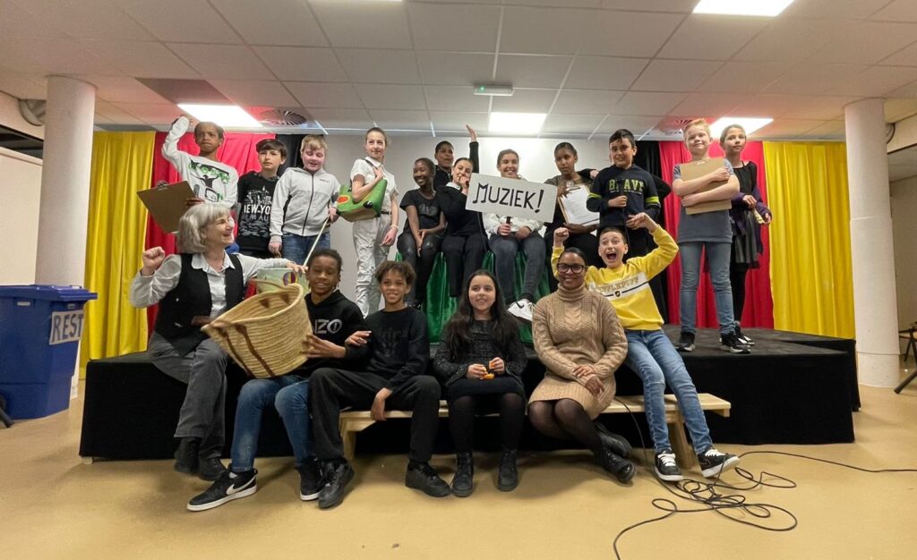 Kathie diStefano with the cast of an edition of the 'Eco News Show' - a group of 5-6th graders at a Dutch school.